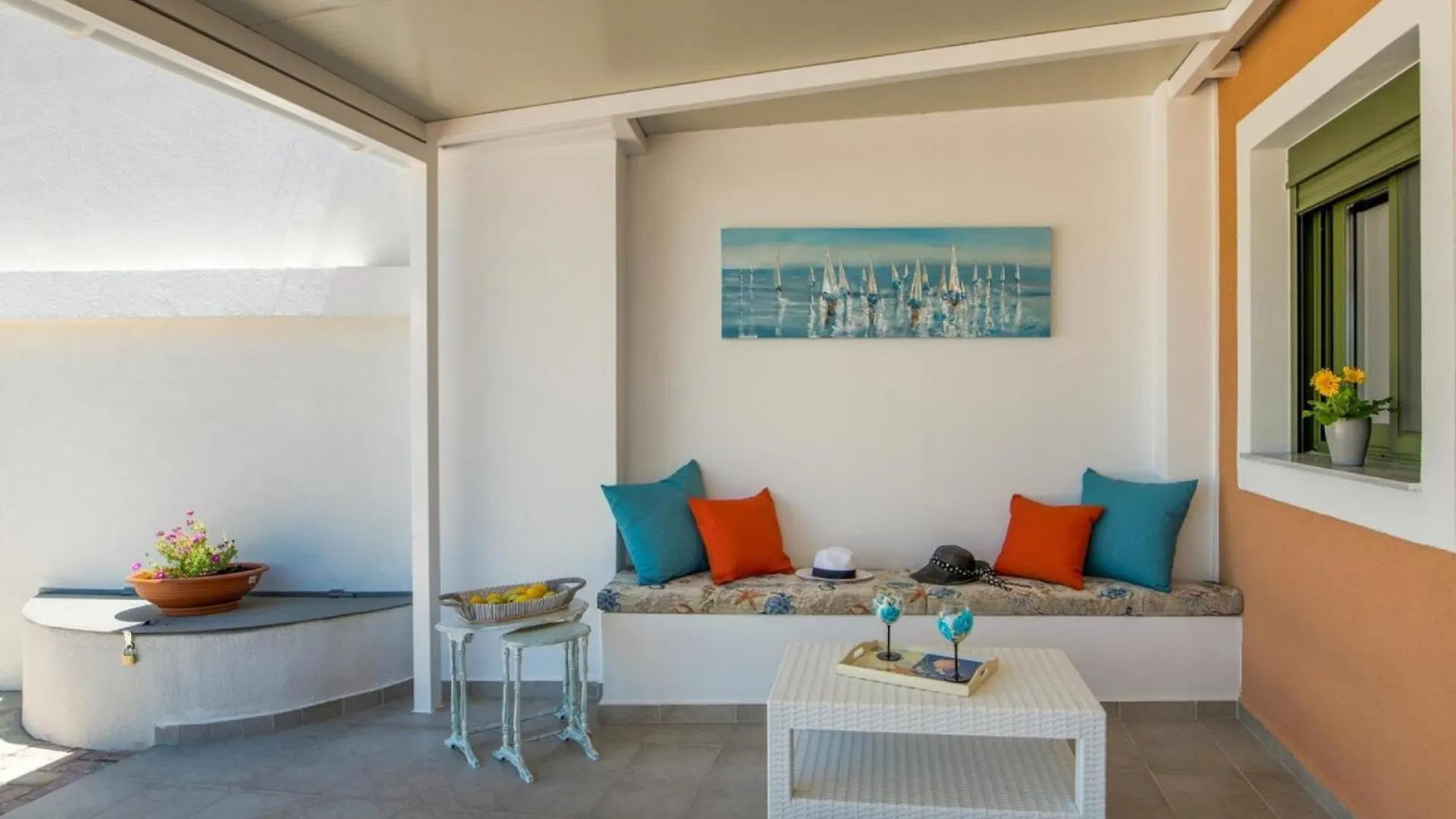 Minia Arktos Sunset Villa