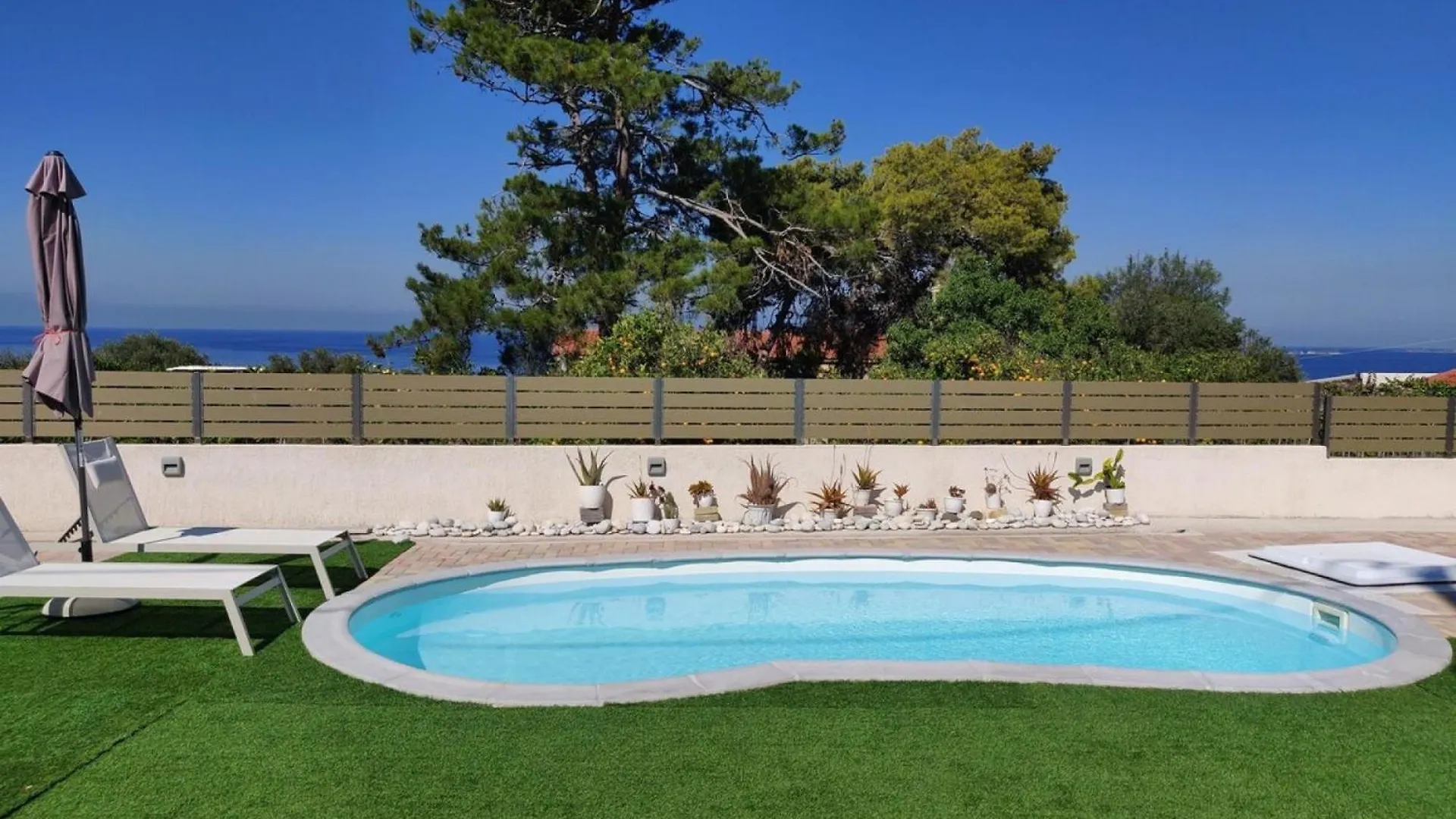 Minia Arktos Sunset Villa